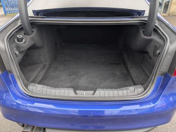 Jaguar XF 2.0d R-Sport Saloon 4dr Diesel Auto Euro 6 (s/s) (180 ps)