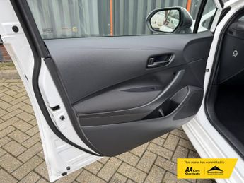 Toyota Corolla 1.8 VVT-h Car Derived Van 5dr Petrol Hybrid CVT Euro 6 (s/s) (12