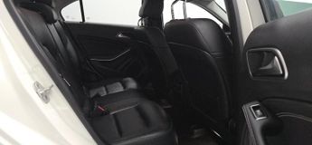 Mercedes-Benz A Class 1.5 A180d Sport (Premium) Hatchback 5dr Diesel 7G-DCT Euro 6 (s/