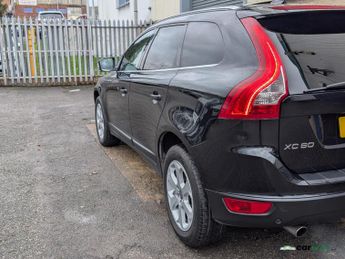 Volvo XC60 2.4 D5 SE Lux SUV 5dr Diesel Geartronic AWD Euro 4 (205 ps)