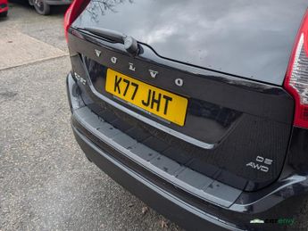 Volvo XC60 2.4 D5 SE Lux SUV 5dr Diesel Geartronic AWD Euro 4 (205 ps)