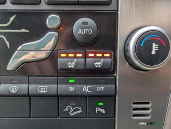 Volvo XC60 2.4 D5 SE Lux SUV 5dr Diesel Geartronic AWD Euro 4 (205 ps)