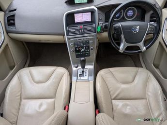 Volvo XC60 2.4 D5 SE Lux SUV 5dr Diesel Geartronic AWD Euro 4 (205 ps)
