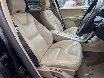 Volvo XC60 2.4 D5 SE Lux SUV 5dr Diesel Geartronic AWD Euro 4 (205 ps)