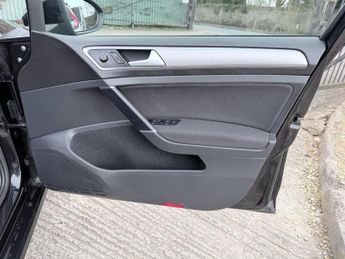 Volkswagen Golf 1.6 TDI BlueMotion Tech Match Edition Hatchback 5dr Diesel DSG E