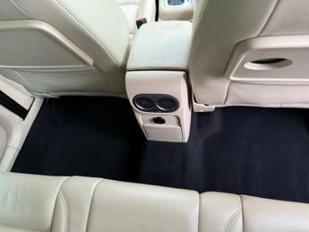 Volkswagen Tiguan 2.0 TDI BlueMotion Tech Match DSG 4WD Euro 5 (s/s) 5dr