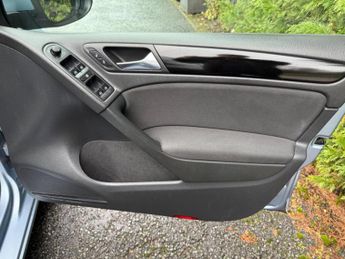 Volkswagen Golf 1.6 TDI SE DSG Euro 5 5dr