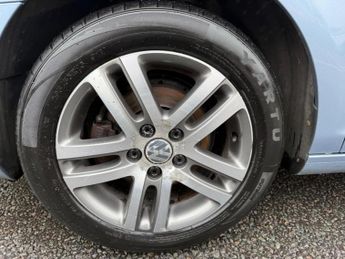 Volkswagen Golf 1.6 TDI SE DSG Euro 5 5dr