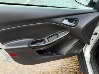 Ford Focus 1.5T EcoBoost Titanium X Auto Euro 6 (s/s) 5dr