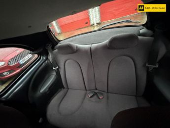 Ford Ka 1.3 Zetec Climate Hatchback 3dr Petrol Manual (154 g/km, 69 bhp)