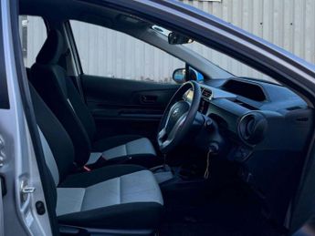 Toyota Yaris 1.5 VVT-h Icon Hatchback 5dr Petrol Hybrid E-CVT Euro 6 (101 ps)