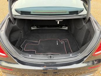 Mercedes-Benz E Class 2.0 E200d AMG Line Saloon 4dr Diesel G-Tronic+ Euro 6 (s/s) (150