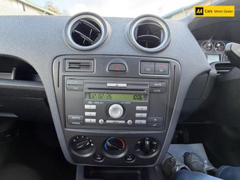 Ford Fusion 1.4 Style + Hatchback 5dr Petrol Manual (154 g/km, 79 bhp)