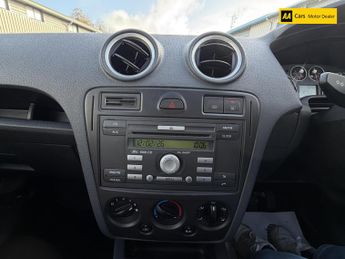 Ford Fusion 1.4 Style + Hatchback 5dr Petrol Manual (154 g/km, 79 bhp)