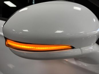 Ford Mondeo 2.0 TDCi ST-Line Hatchback 5dr Diesel Powershift Euro 6 (s/s) (1