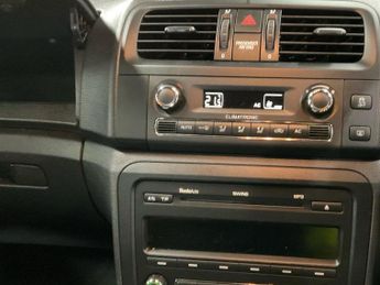 Skoda Fabia 1.2 TSI Elegance Hatchback 5dr Petrol DSG Euro 5 (105 ps)