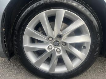 Skoda Superb 1.4 TSI ACT SE Estate 5dr Petrol DSG Euro 6 (s/s) (150 ps)