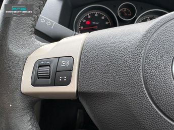 Vauxhall Astra 1.4i 16v Breeze Hatchback 5dr Petrol Manual (151 g/km, 89 bhp)