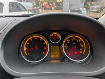 Vauxhall Corsa 1.2 16V SXi Hatchback 5dr Petrol Manual Euro 5 (A/C) (85 ps)