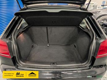 Audi A3 1.6 Hatchback 3dr Petrol Manual (169 g/km, 101 bhp)