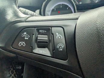 Vauxhall Astra 1.6 CDTi BlueInjection SRi Hatchback 5dr Diesel Auto Euro 6 (136