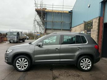 Volkswagen Tiguan 2.0 TDI BlueMotion Tech Match SUV 5dr Diesel DSG 4WD Euro 5 (s/s