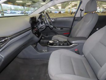 Hyundai IONIQ 38.3kWh Premium Hatchback 5dr Electric Auto (136 ps)