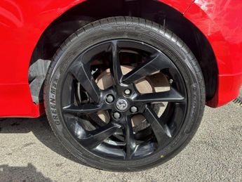 Vauxhall Corsa 1.4i ecoTEC SRi VX Line Nav Black Hatchback 3dr Petrol Manual Eu