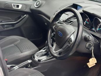 Ford Fiesta 1.6 Titanium Hatchback 5dr Petrol Powershift Euro 5 (105 ps)