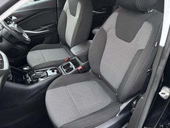 Vauxhall Grandland X 1.2 Turbo SE SUV 5dr Petrol Auto 8Spd Euro 6 (s/s) (130 ps)