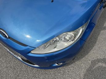 Ford Fiesta 1.4 Zetec Hatchback 5dr Petrol Automatic (154 g/km, 94 bhp)