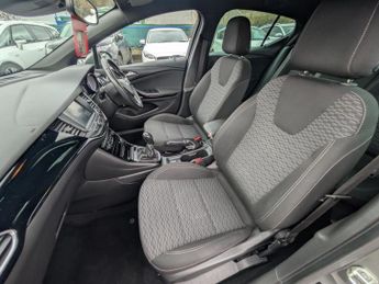 Vauxhall Astra 1.6i Turbo SRi Hatchback 5dr Petrol Manual Euro 6 (s/s) (200 ps)