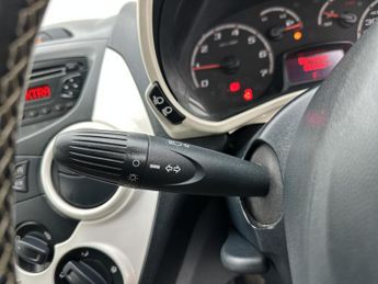 Ford Ka 1.2 Zetec White Edition Hatchback 3dr Petrol Manual Euro 6 (s/s)