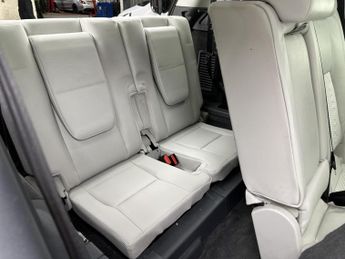 Land Rover Discovery Sport 2.0 TD4 SE Tech SUV 5dr Diesel Auto 4WD Euro 6 (s/s) (180 ps)