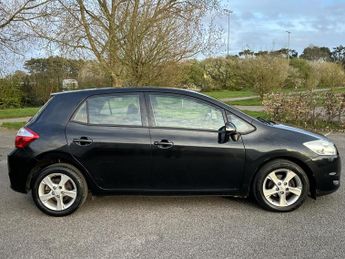 Toyota Auris 1.6 V-Matic TR Hatchback 5dr Petrol MultiMode Euro 5 (132 ps)