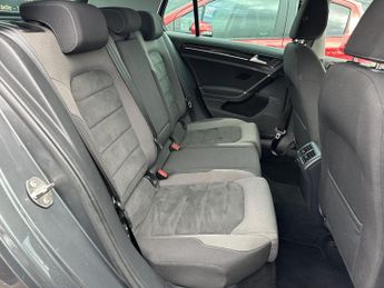Volkswagen Golf 2.0 TDI BlueMotion Tech GT Hatchback 5dr Diesel DSG Euro 6 (s/s)