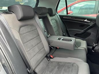 Volkswagen Golf 2.0 TDI BlueMotion Tech GT Hatchback 5dr Diesel DSG Euro 6 (s/s)