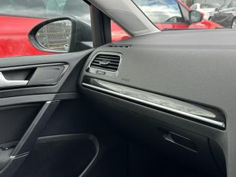 Volkswagen Golf 2.0 TDI BlueMotion Tech GT Hatchback 5dr Diesel DSG Euro 6 (s/s)