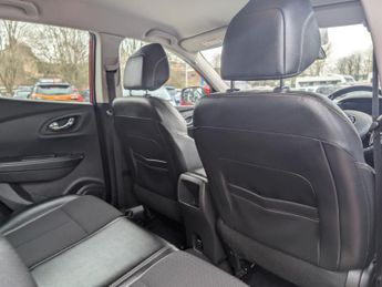 Renault Kadjar 1.2 TCe Dynamique S Nav SUV 5dr Petrol EDC Euro 6 (s/s) (130 ps)