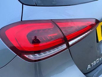 Mercedes-Benz A Class 1.5 A180d Sport (Executive) Hatchback 5dr Diesel 7G-DCT Euro 6 (