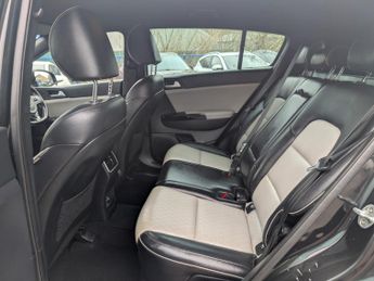 Kia Sportage 2.0 CRDi GT-Line SUV 5dr Diesel Manual AWD Euro 6 (134 bhp)