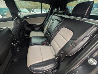 Kia Sportage 2.0 CRDi GT-Line SUV 5dr Diesel Manual AWD Euro 6 (134 bhp)