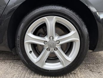 Audi A4 Avant 2.0 TDI SE Technik Estate 5dr Diesel Multitronic Euro 5 (s/s) (1