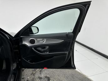 Mercedes-Benz E Class 2.0 E220d AMG Line Saloon 4dr Diesel G-Tronic+ Euro 6 (s/s) (194