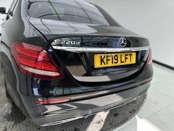Mercedes-Benz E Class 2.0 E220d AMG Line Saloon 4dr Diesel G-Tronic+ Euro 6 (s/s) (194