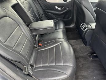 Mercedes-Benz GLC 2.1 GLC220d AMG Line SUV 5dr Diesel G-Tronic 4MATIC Euro 6 (s/s)