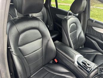 Mercedes-Benz GLC 2.1 GLC220d AMG Line SUV 5dr Diesel G-Tronic 4MATIC Euro 6 (s/s)