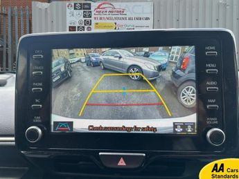 Toyota Yaris 1.5 VVT-h Design Hatchback 5dr Petrol Hybrid E-CVT Euro 6 (s/s) 