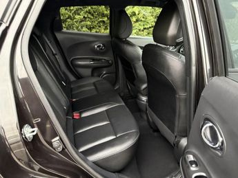 Nissan Juke 1.6 Tekna SUV 5dr Petrol XTRON Euro 6 (117 ps)