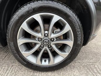 Nissan Juke 1.6 Tekna SUV 5dr Petrol XTRON Euro 6 (117 ps)